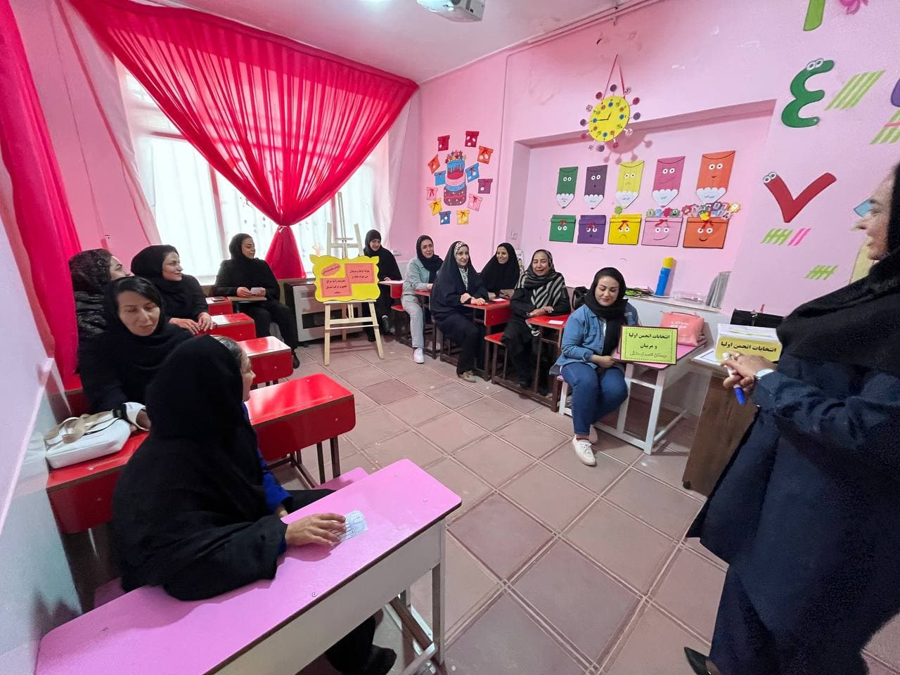 مجتمع قاصدک دانش